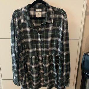 Long sleeve plaid peplum top